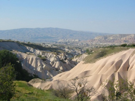 Valley between Göreme and Ortahisar